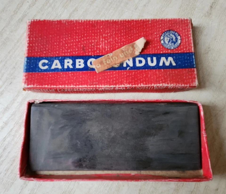 Ancienne Pierre à Affuter CARBORUNDUM ds Boîte d'Origine + Notice * Dusseldorf - Photo 1/4