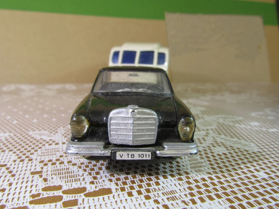 706Y Norev 21 & 99 France Mercedes 250 + Caravane Henon EH 56.220 Repeint 1:43 - Photo 2/4