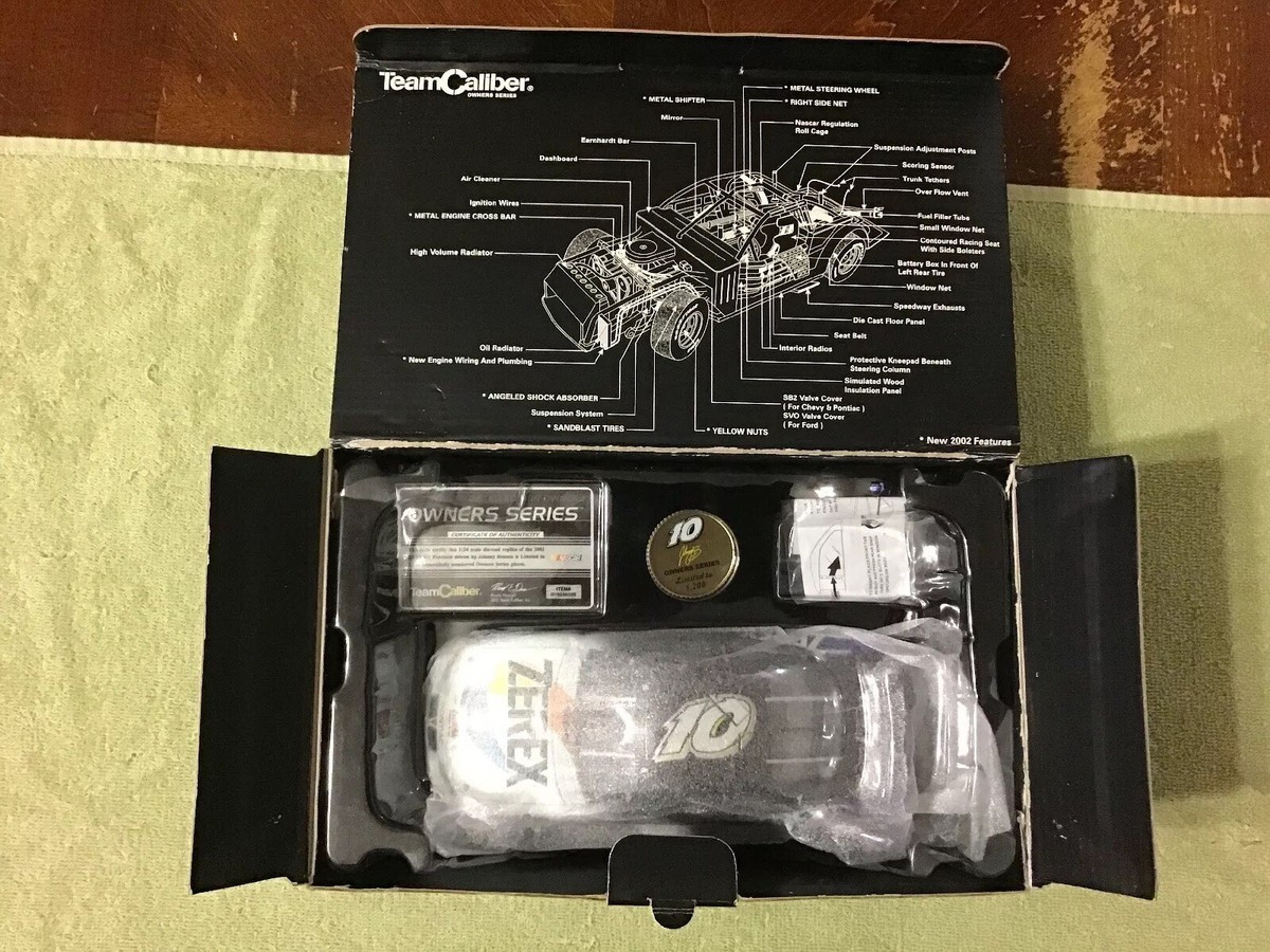 2002 Team Caliber Owners JOHNNY BENSON #10 Zerex Diecast