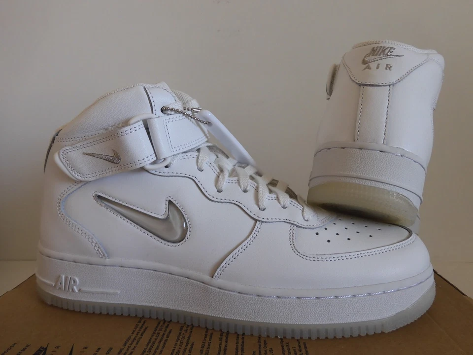 Nike Air Force 1 Mid 07 Color Of The Month Summit White Sz 8.5 [DZ2672-101] - Image 2 of 4