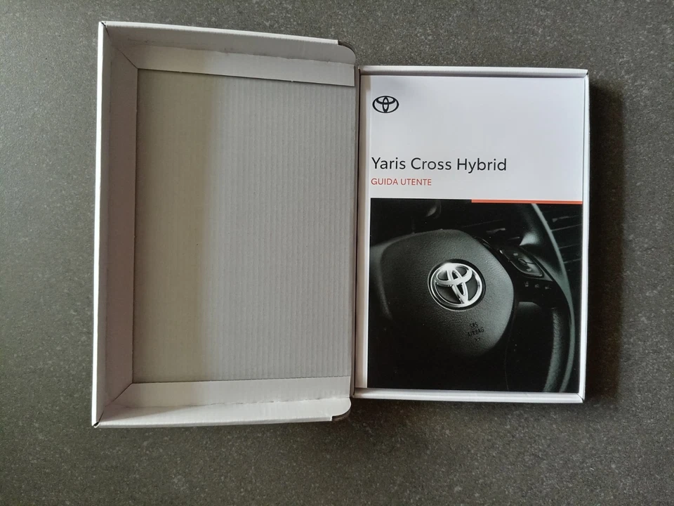 Manuale  Toyota Yaris Cross Hybrid Dal 2022 - Immagine 4 di 4