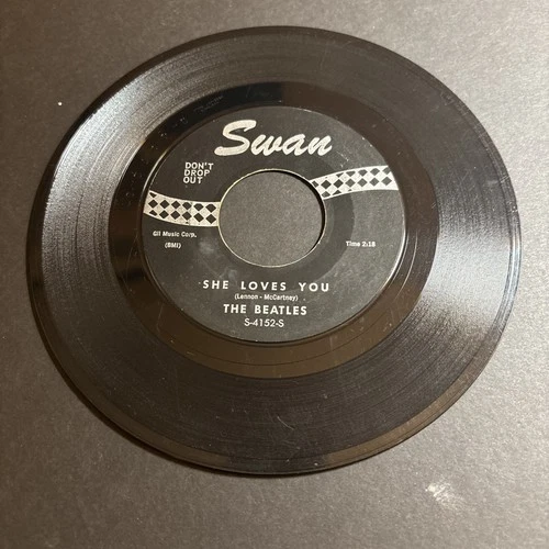 THE BEATLES - She Loves You / I'll Get You - Vinyl 45rpm 1964 Swan S-4152-S RARE
