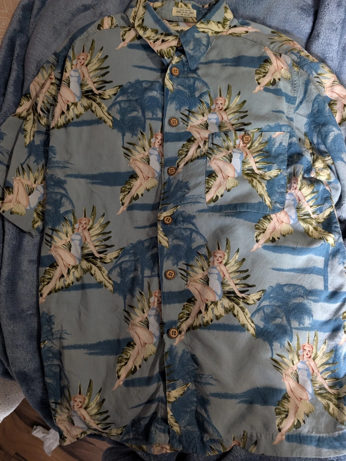 Vintage M.E. Sport Hawaiian Shirt Men's Size M Inside Out 100% Rayon Button Up
