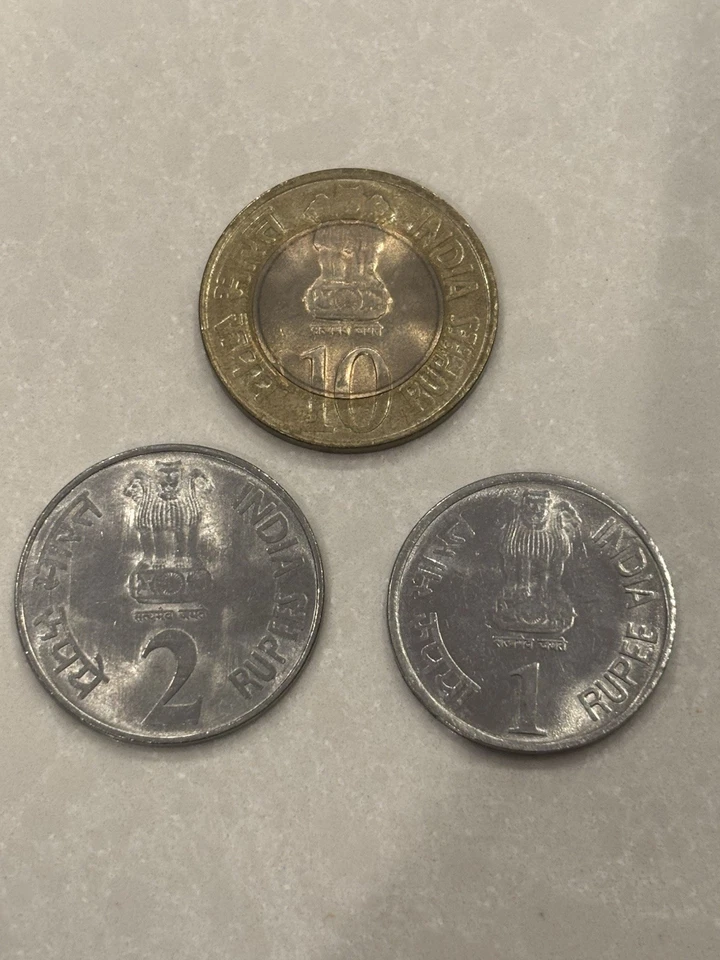 India 1,2,10 Rupias 3 Monedas 2010 Platino Jubileo Reserva Banco de la India UNC #13 Foto 2 de 2