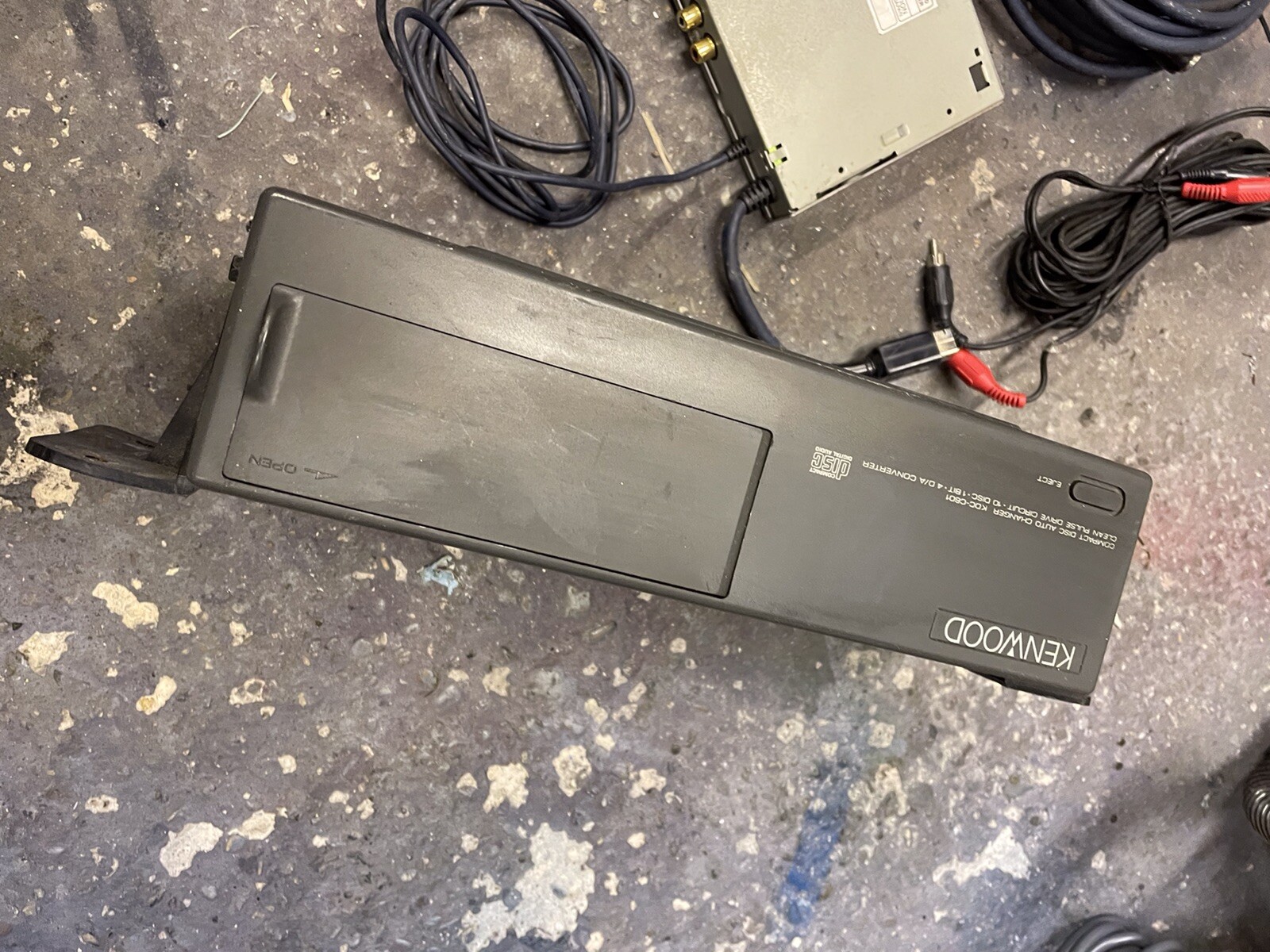 Kenwood CD Changer KDCC601 Controller KCAR10 FM Modulator KCA
