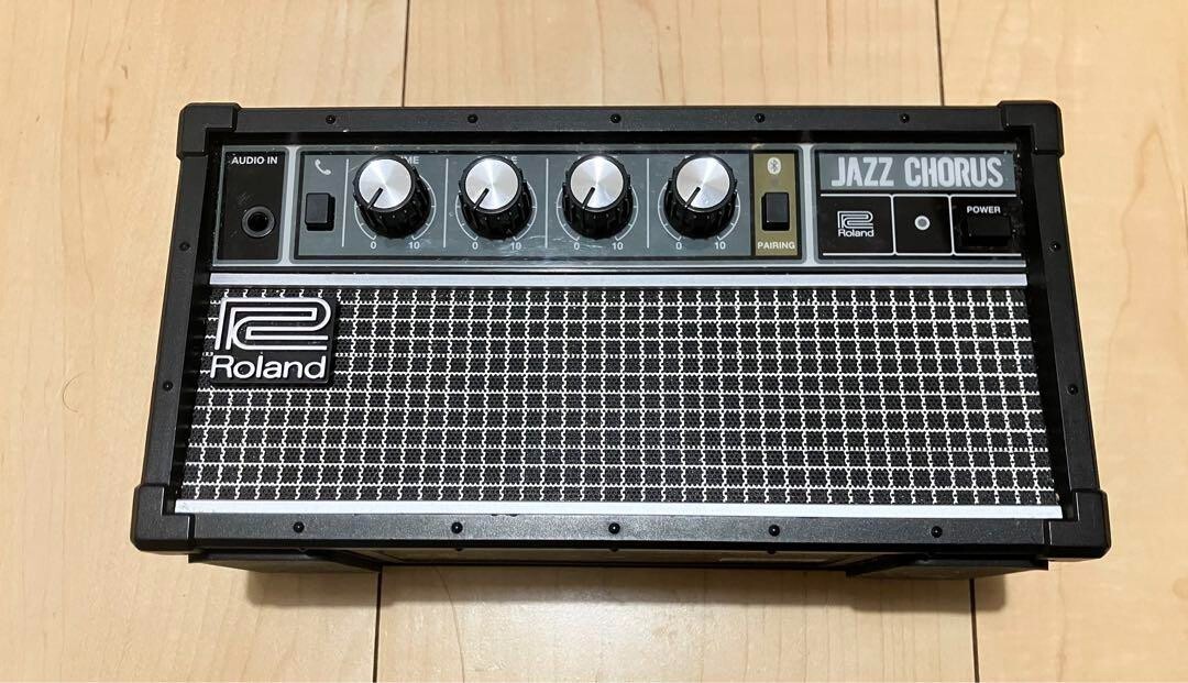 Roland JC-01 Bluetooth Speaker