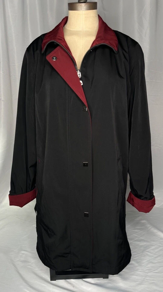 Abrigo chaqueta negra vintage Liz Claiborne para mujer borde borgoña forro a cuadros pequeño Foto 2 de 4