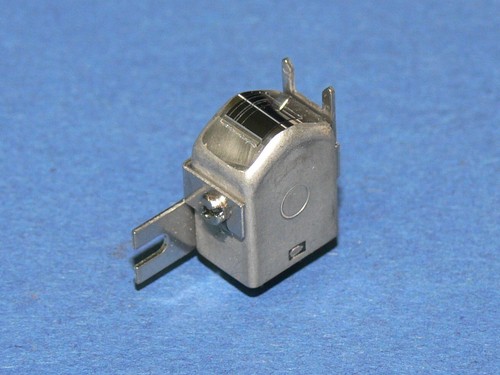 Sharp RT-480J Platine Cassette Chef de Bande / Hör-sprech Tete RHEDH0014AGZZ