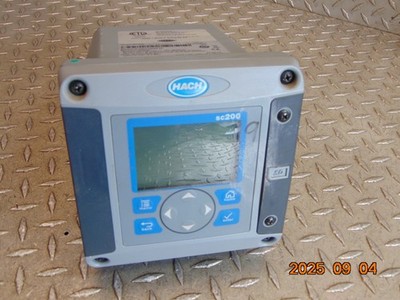 HACH LXV404.99.00552 SC200 ANALYZER