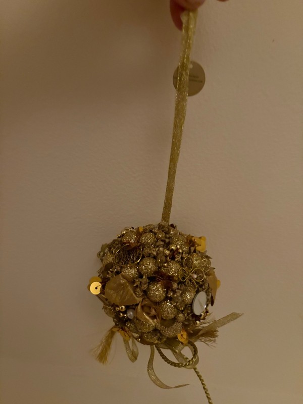 SALZBURG CREATIONS NWT Original Bullion Wired method -Gold /Clove Kissing Ball