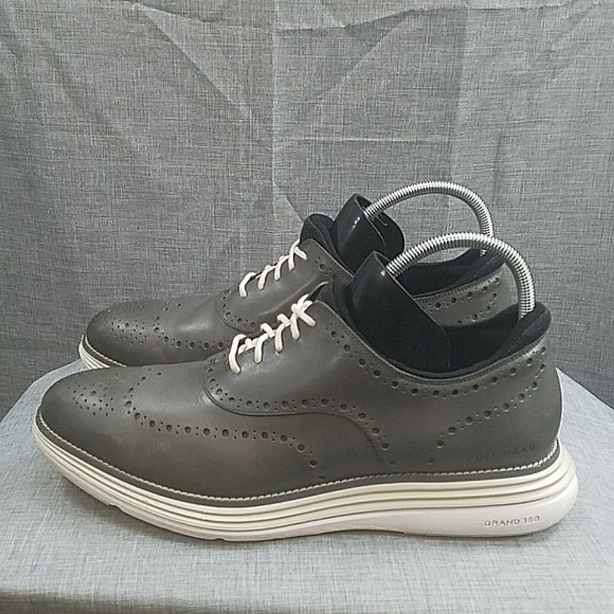 Cole Haan men display picture 1