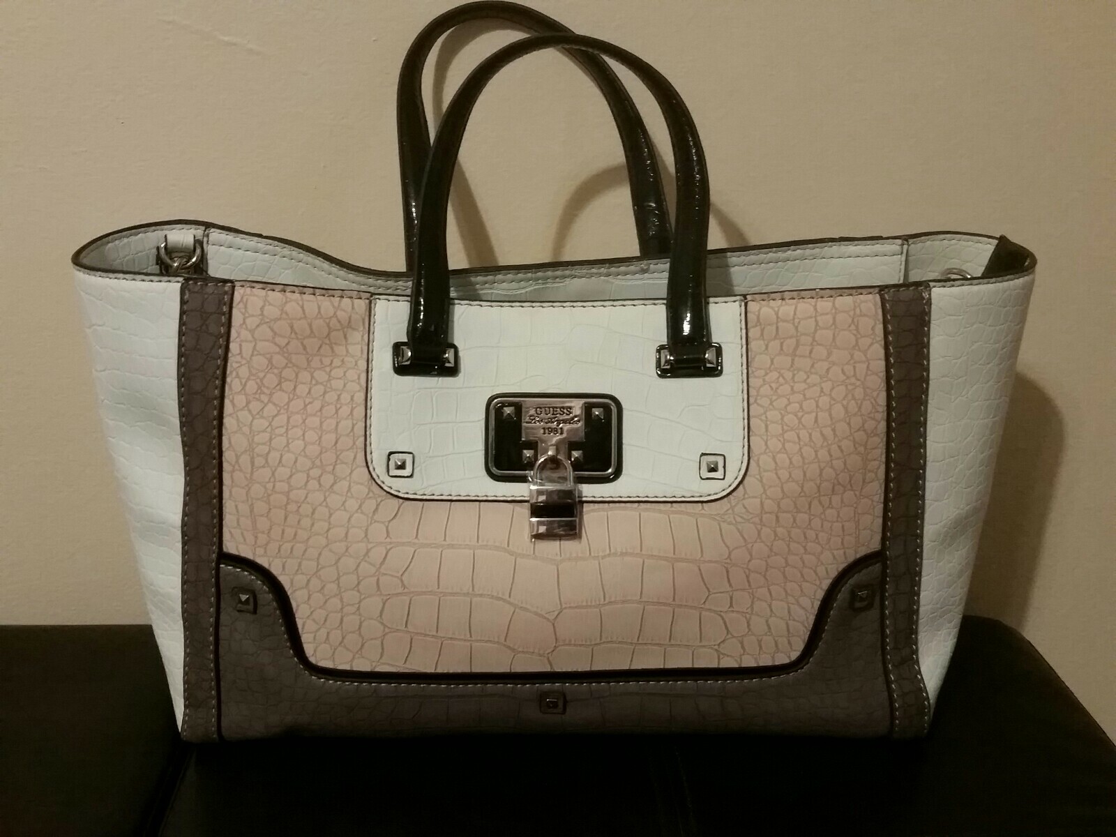 Купить Guess Purse Los Angeles Tote 