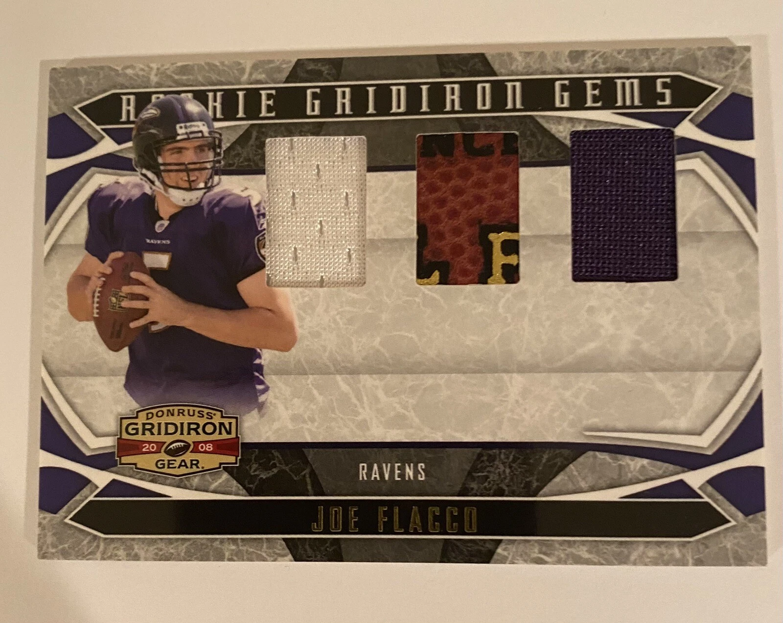Joe Flacco Donruss Gridiron Gear #220 Rookie Gems Jersey Autographs Prime