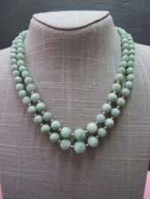 Vtg 14K Gold Hook and Eye Clasp & Double Rown Jade Beads Necklace 17