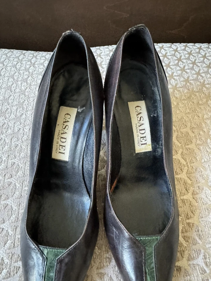 Zapatos de salón Casadei de tacón de gatito vintage de cuero hechos en Italia talla EU 35 Foto 3 de 4