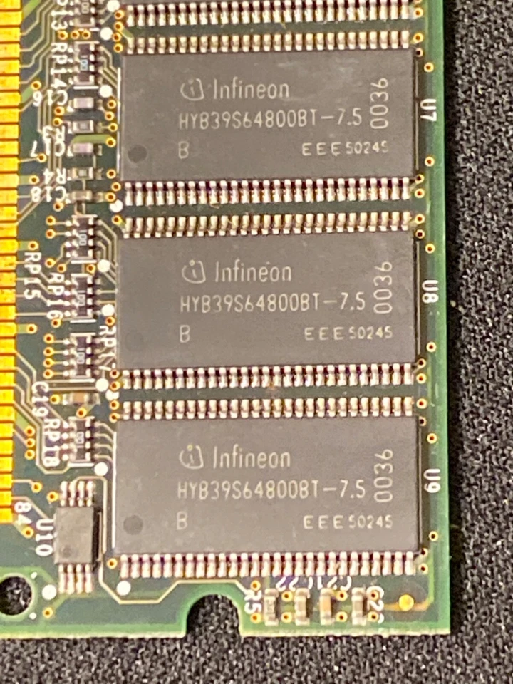 Infineon HYB39S6480081-7.5 64mb 8x64 PC133 RAM - Image 3 of 4