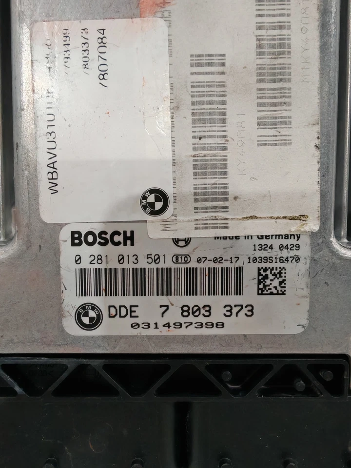 Centralina Motore ECU BOSCH BMW E87/E81/E90/E91/E60/E61/E83 - DDE 7 803 373 - Immagine 2 di 3