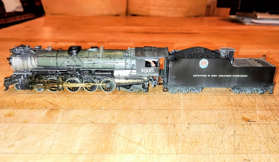 Tenshodo HO Scale D&RGW M-75 4-8-2 1605 Green Jacket Weathering By Jerry Spoelma - Image 3 of 4