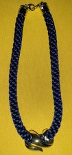 Halskette, dicke, dunkel blau,  Kordel  mit dem Anhängerteil 47 cm, Pierre Lang!