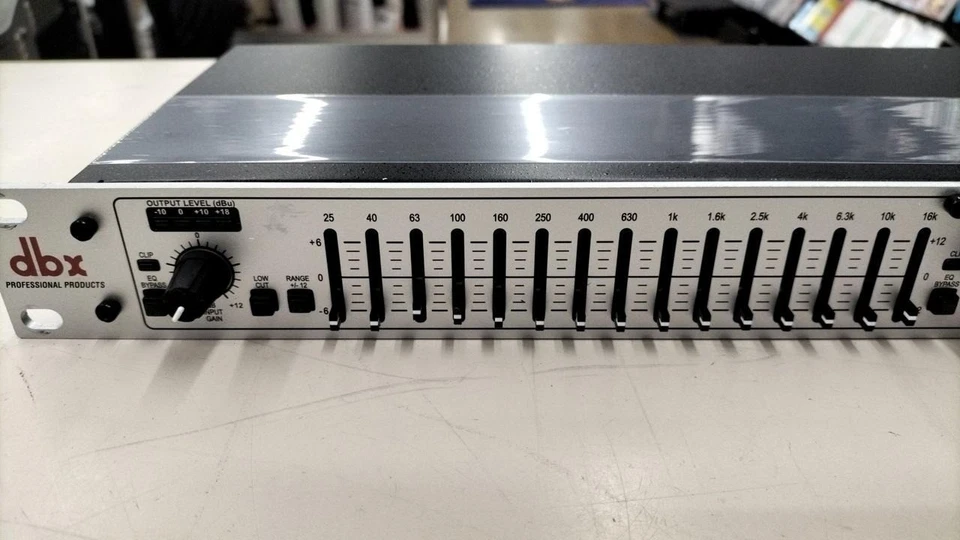 DBX DBX215SV Graphic Equalizer Free Shipping From Japan - Image 2 of 4