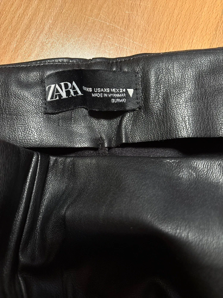 Kunstlederhose, innen angeraut, Zara, Größe XS,wurde nur 1x getragen