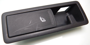 VW GOLF VII / 7 / ENTRIEGELUNG RÜCKSITZ / hinten links / 5G0885671F (BR72)