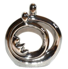 VINTAGE FAMILY CIRCLE SCULPTURE 11" RARE FIND