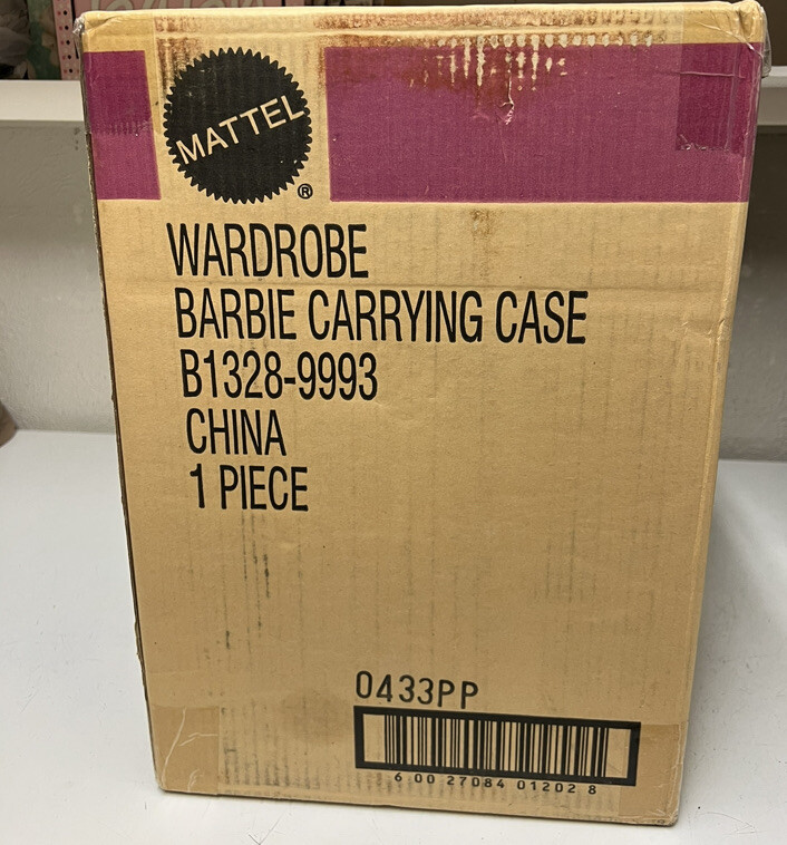 NRFB BARBIE DOLL SILKSTONE FASHION MODEL WARDROBE CARRYING CASE B1328-9993
