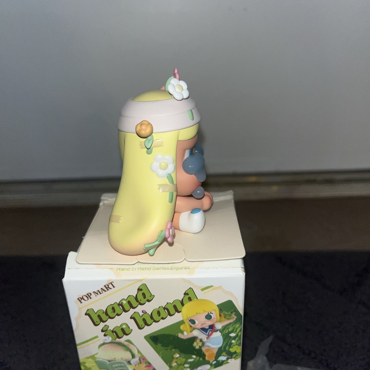 POP MART AUTHENTIC Hand in Hand Series Figures Falling for
