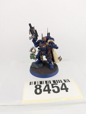 Space Marines Ultramarines Captain in Phobos Rüstung Warhammer 40000