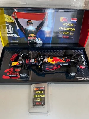 M .VERSTAPPEN   ABU DHABI  GP 2021-Minichamps 1:18   Pitboard - Fahne  2021-22 - Bild 1 von 4