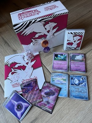 Pokémon Weiße Flammen TTB Bundle   40 Karten + Traumagil ex Full Art + Zubehör
