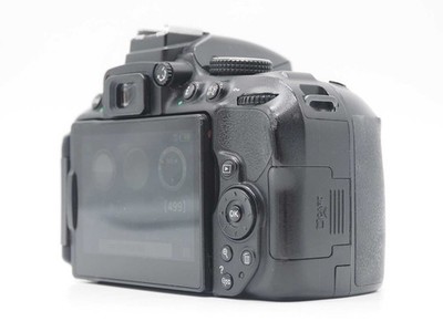 Nikon D5300 Digital SLR Camera 18-55mm Lens Kit 36464 Shots w/ Box