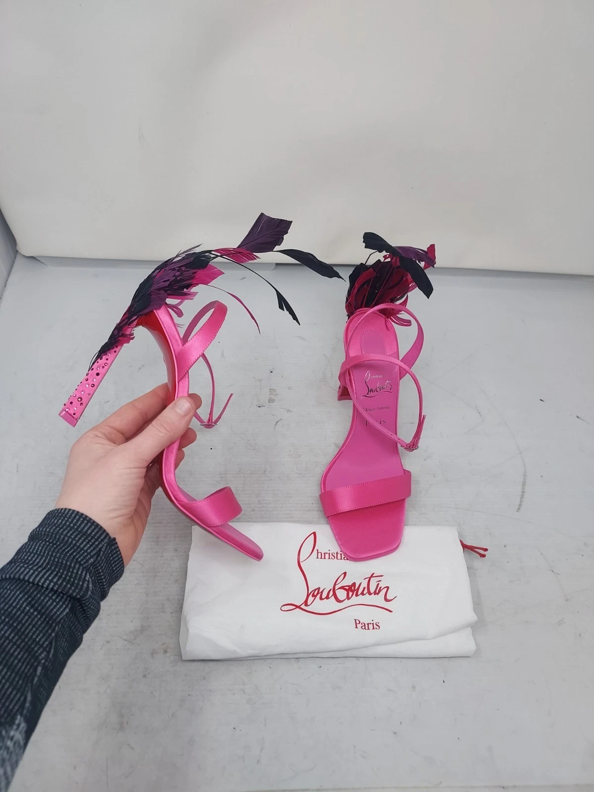 Christian Louboutin — Christian Louboutin EU 37.5 US 7.5 WOMEN NEW Pink Condora Queen Plume Sandal