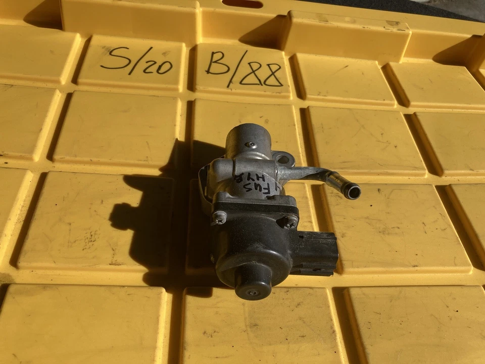 Válvula Ford Fusion Hybrid Lincoln MKZ EGR 2013-2018 fabricante de equipos originales (31 k millas) Foto 4 de 4