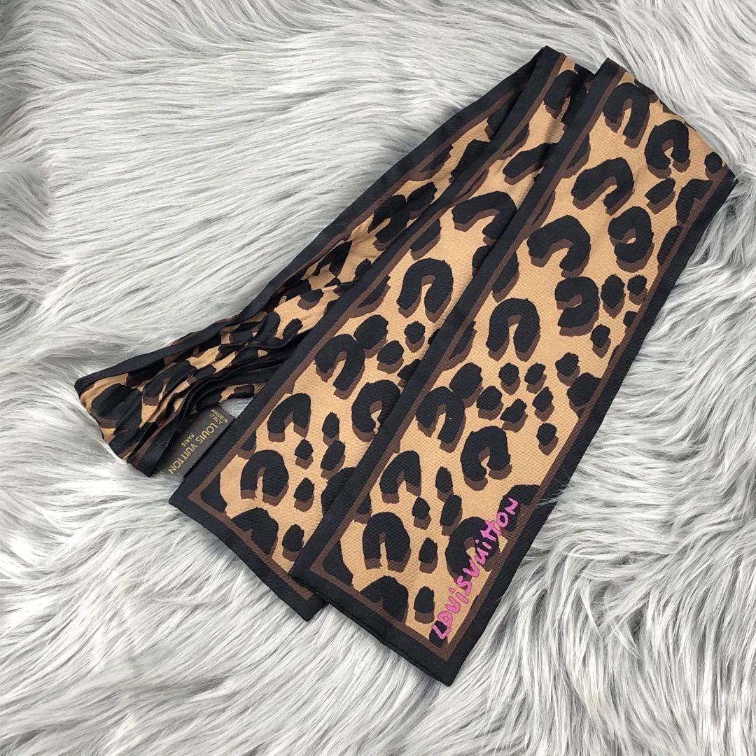 Louis Vuitton Leopard Print Silk Bandeau Louis Vuitton