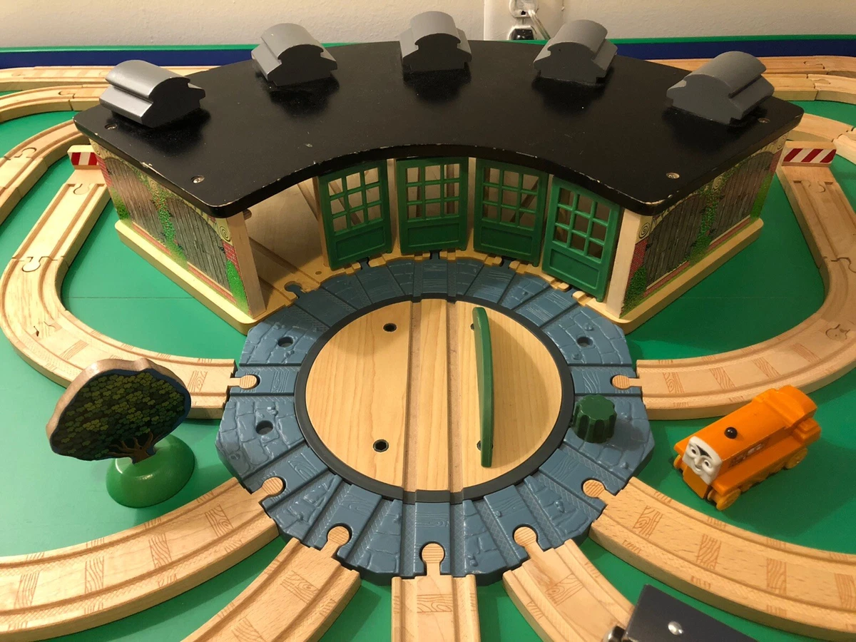 Thomas Wooden Railway Roundhouse Tidmouth Shed 74 Tracks Thomas James More