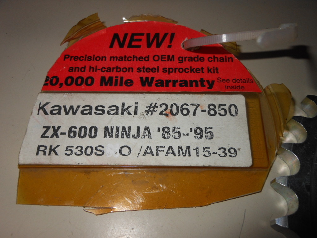 NOS New 1985-1995 Kawasaki ZX600 Sprocket Kit Set 15 39 530 NOS New 1985-1995 Kawasaki ZX600 Sprocket Kit Set 15 39 530
