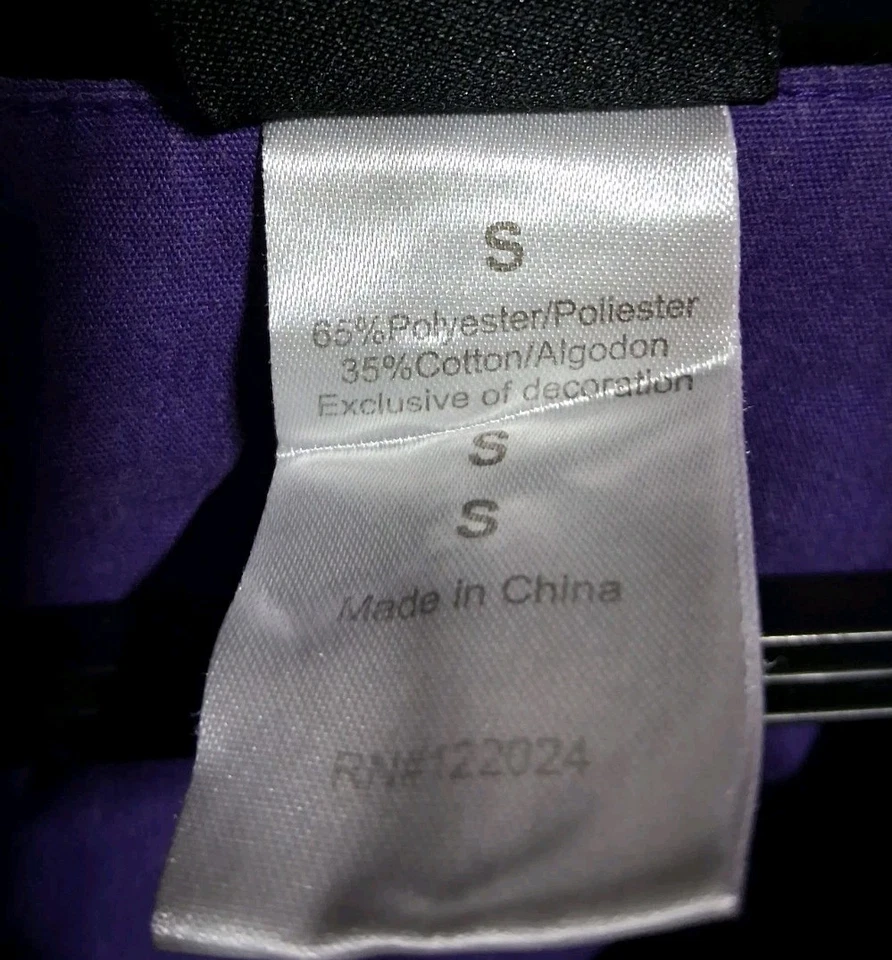 Camisa Scrub Dudz Pequeña LSU Púrpura Foto 4 de 4