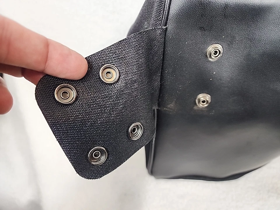 Bolsa portaequipajes para motocicleta Kuryakyn negra nailon cremalleras bolsillos almacenamiento Harley Foto 4 de 4