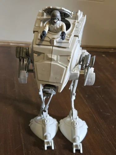 Star Wars 1982 AT-ST Chicken Walker Original Vintage Collectible With Driver