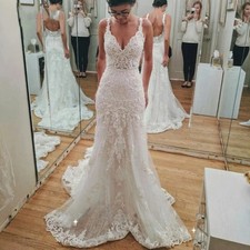 Lace Mermaid Wedding Dress Applique Spaghetti Straps Backless Beach Bridal Gowns