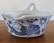 Vintage Figgjo Flint 5” Sauce Soup Bowl Lotte Turi Handle Spout Reclining Man
