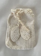 VINTAGE HANDMADE IVORY COLOR CROCHET DESIGN SMALL DOLL SIZE PURSE 2  x3  