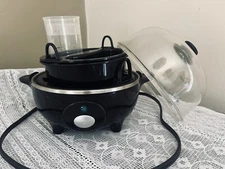 Elite Cuisine EGC-007B Maxi-Matic Egg Poacher and Cooker with 7 Eggs Capacity