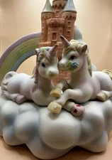 VTG Willitts Porcelain Magical Unicorns Castle Rainbow Musical Queen Of Hearts