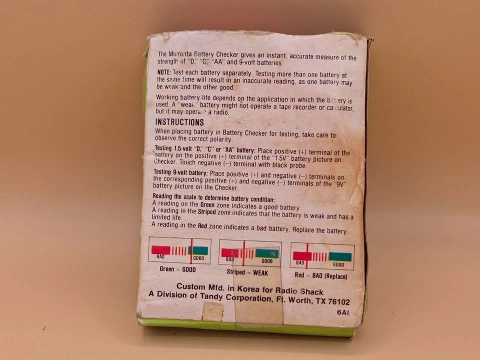 Radio Shack Battery Tester No.22-098 - working with box - Image 3 of 4