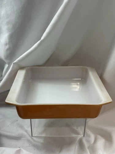 Vintage Pyrex Orange 8 inch casserole dish square baking