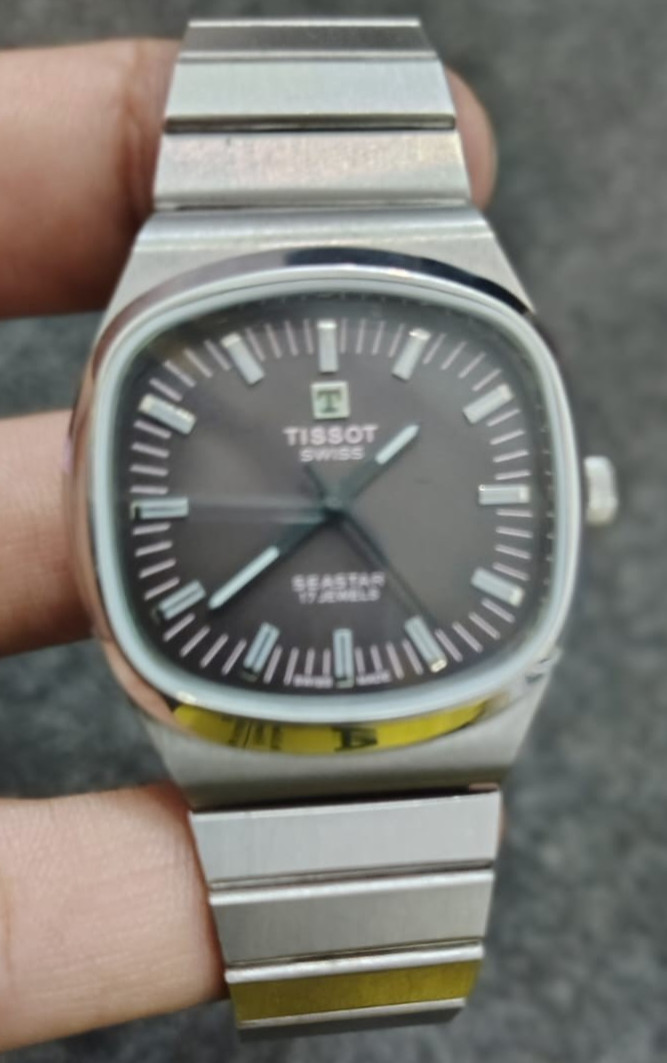 Men's Sestar Watch Vintage 17 Made jewels Tissot Swiss - vintagewatches.pk
