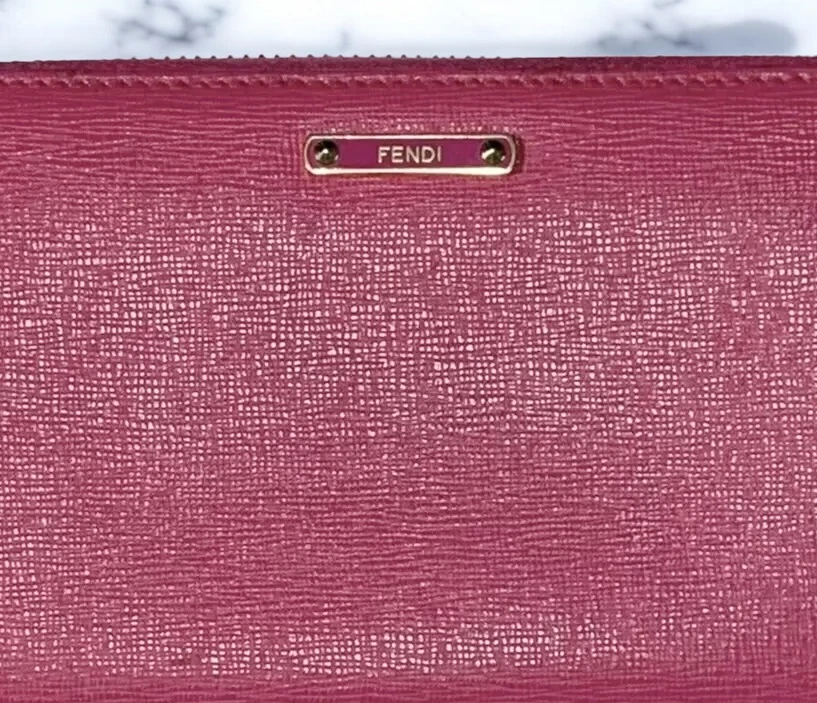 Auténtica Cartera Larga FENDI Crayones Continental Cremallera Alrededor Rosa Caliente Glamour Foto 2 de 4
